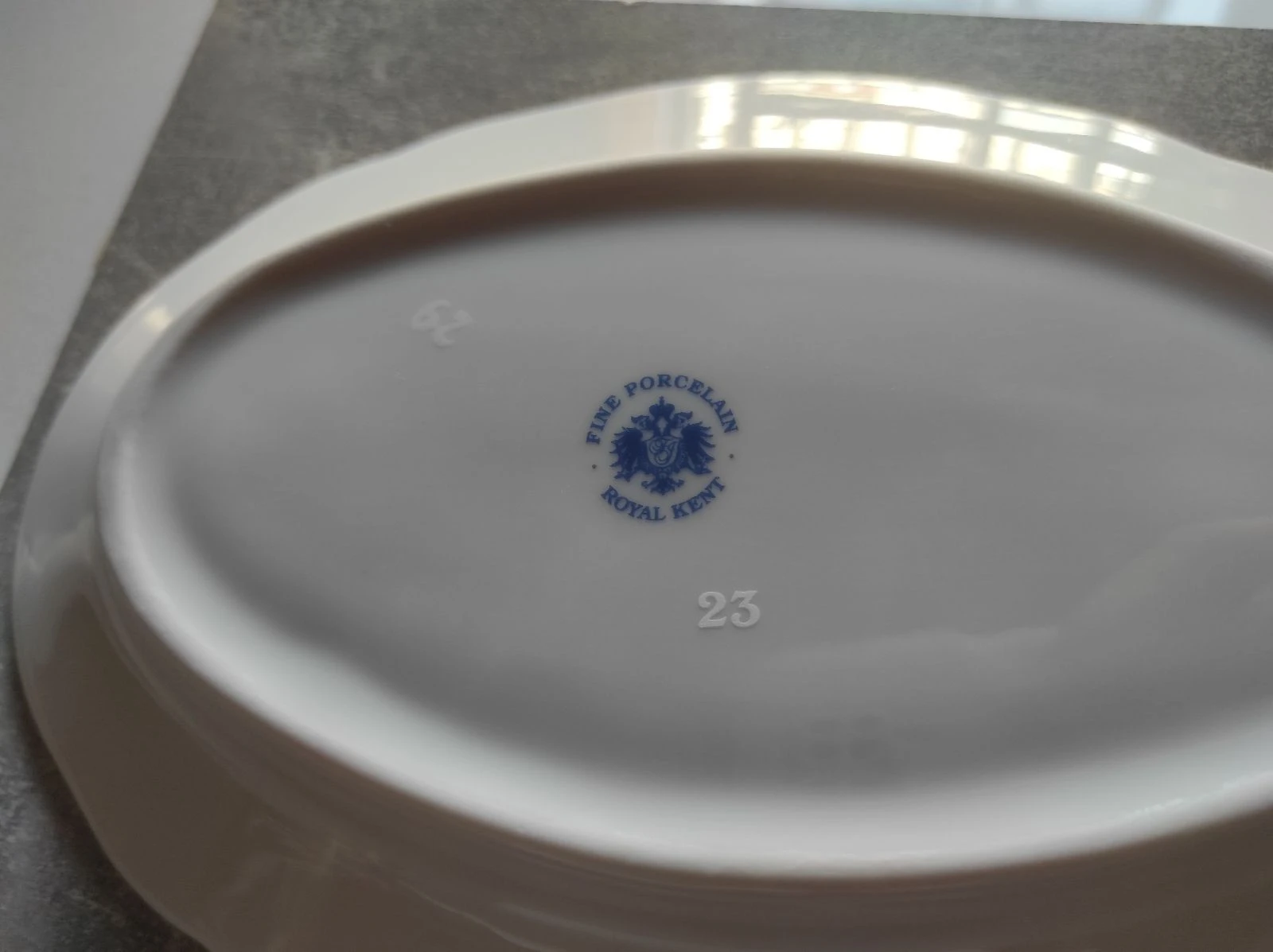 Lote 3 Bandejitas de porcelana Royal Kent  – photo 7